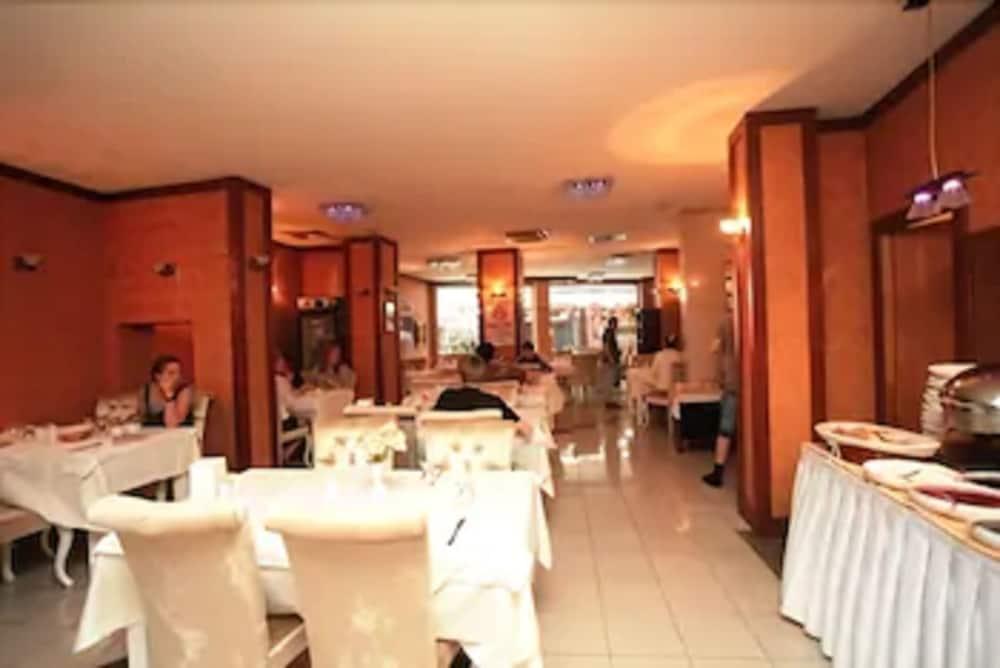 Turvan Hotel Estambul Exterior foto
